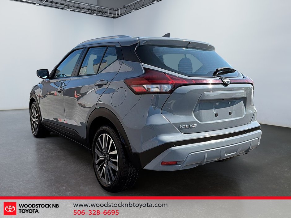 Nissan Kicks Play SV 2025-4