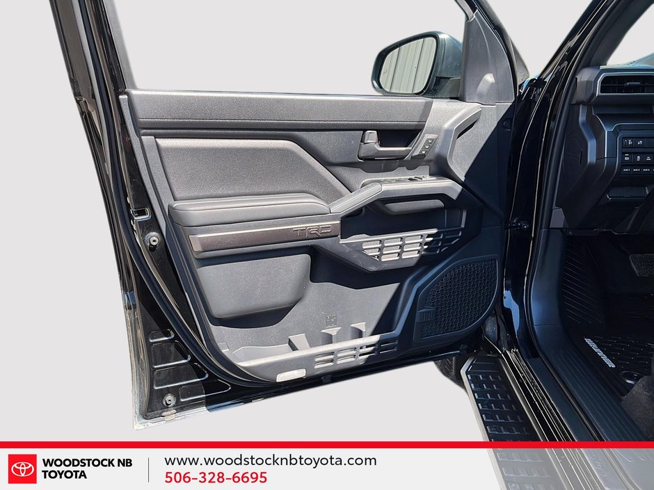2025 Toyota 4Runner I-FORCE MAX Hybrid-17