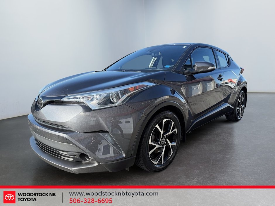 Toyota C-HR XLE  premium 2018-0