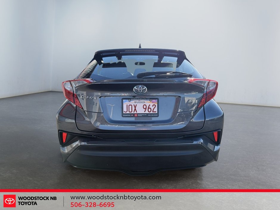 Toyota C-HR XLE  premium 2018-5