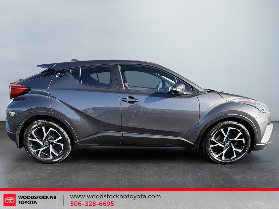 Toyota C-HR XLE  premium 2018-3