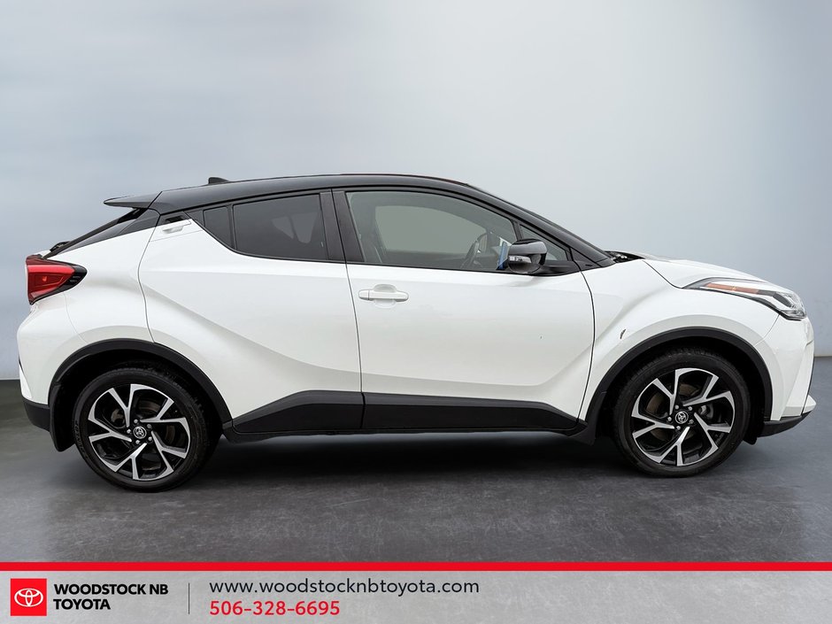2021 Toyota C-HR XLE-6