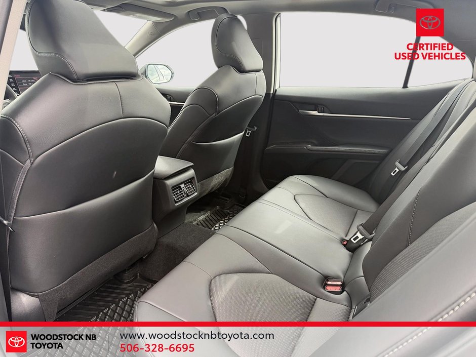 Toyota Camry XSE 2023-15