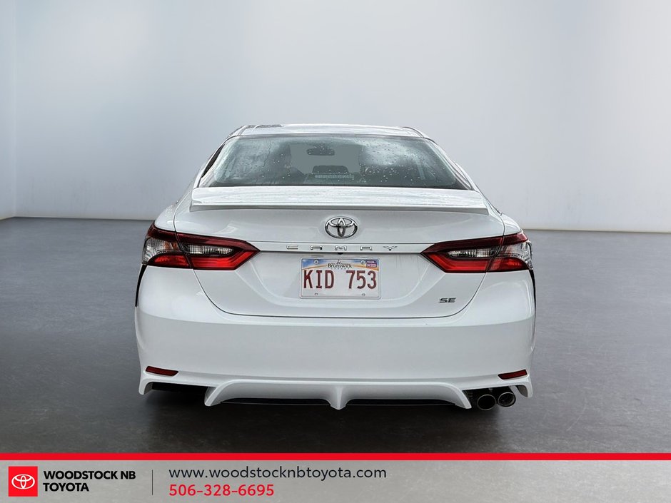 2024 Toyota Camry SE-3