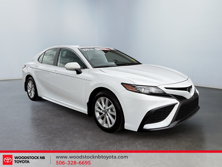 2024 Toyota Camry SE-1