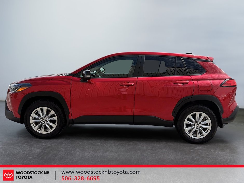 2025 Toyota Corolla Cross LE-6