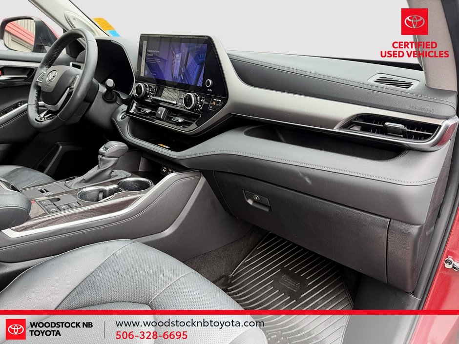 Toyota Highlander Hybrid LIMITED 2024-16