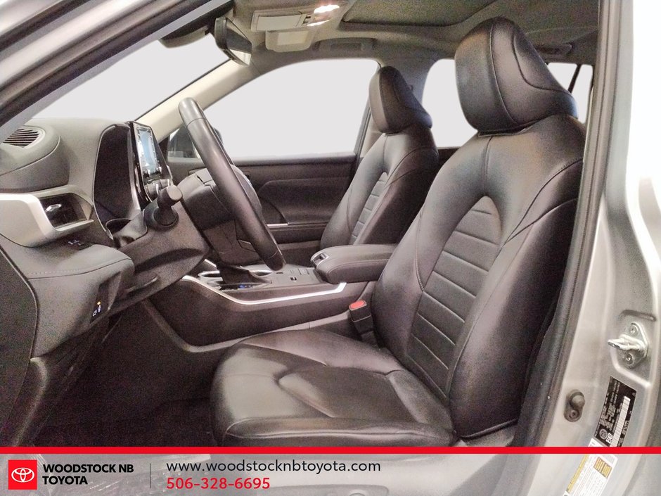 Toyota Highlander Hybrid XLE 2022-12