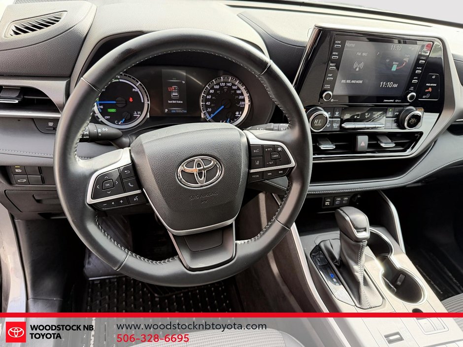 Toyota Highlander Hybrid LE 2022-14