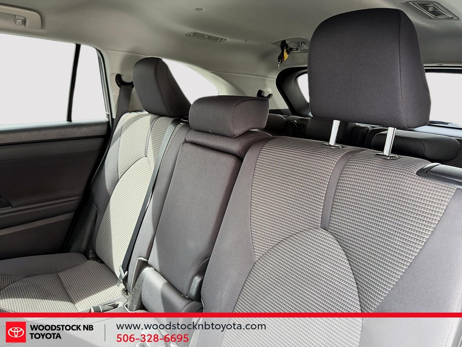 Toyota Highlander Hybrid LE 2022-11