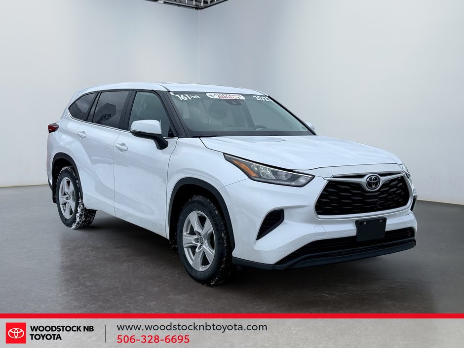 Toyota Highlander LE AWD 2023-2