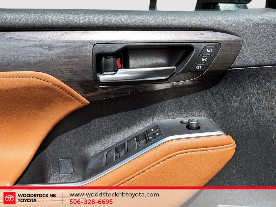 Toyota Highlander Hybrid Limited 2024-13