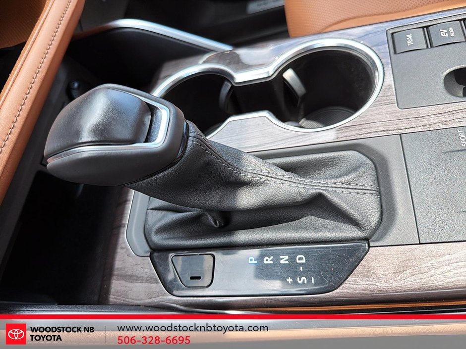 Toyota Highlander Hybrid Limited 2024-23