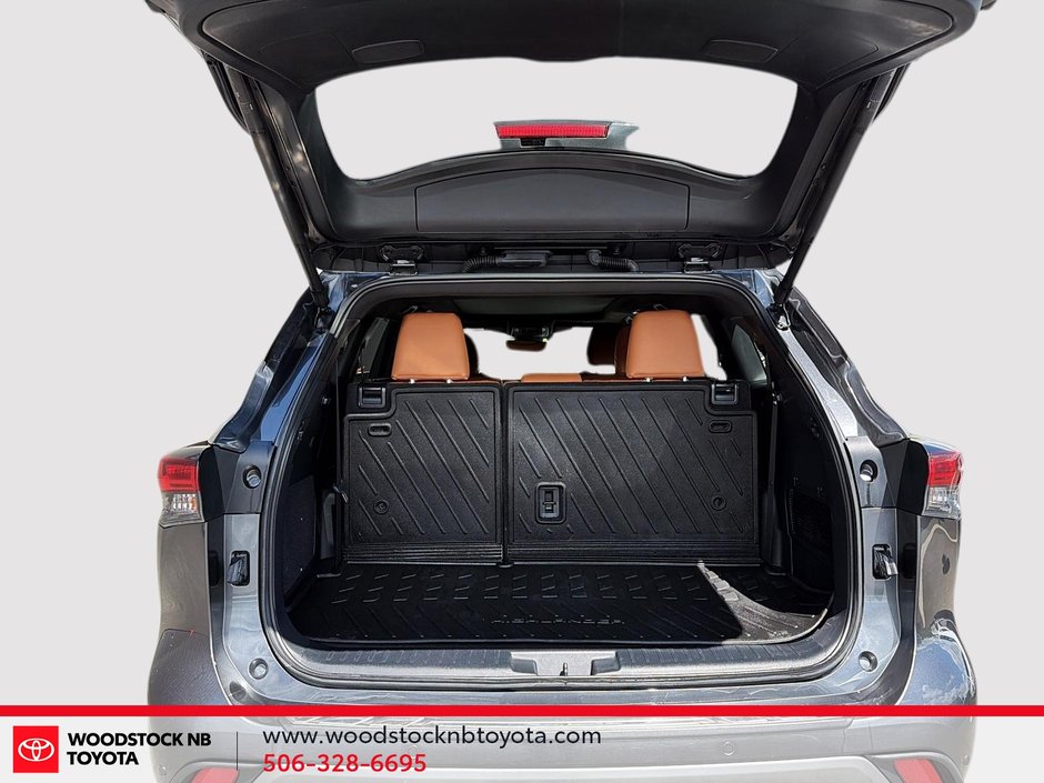 Toyota Highlander Hybrid Limited 2024-7