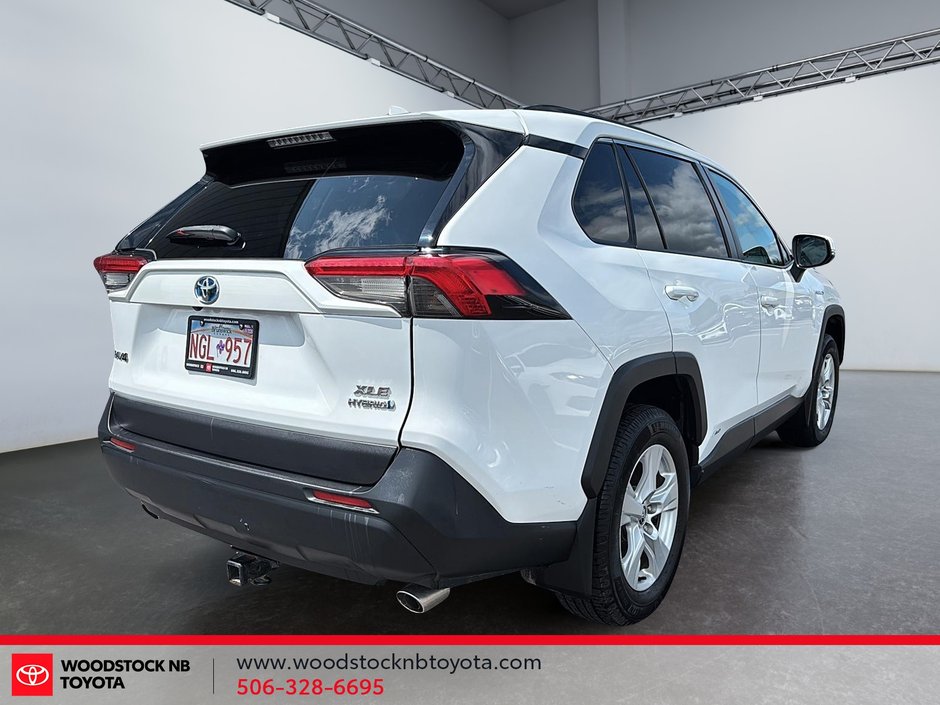 2019 Toyota RAV4 Hybrid XLE-5