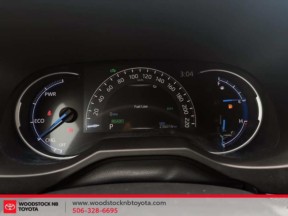 2021 Toyota RAV4 Hybrid XLE-21