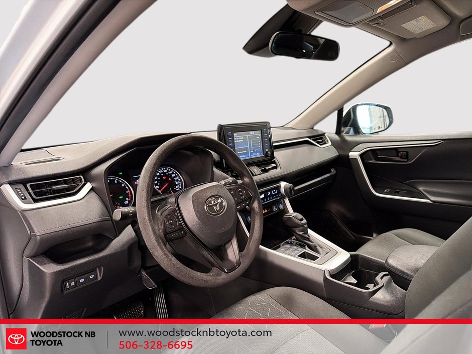 2021 Toyota RAV4 LE-22