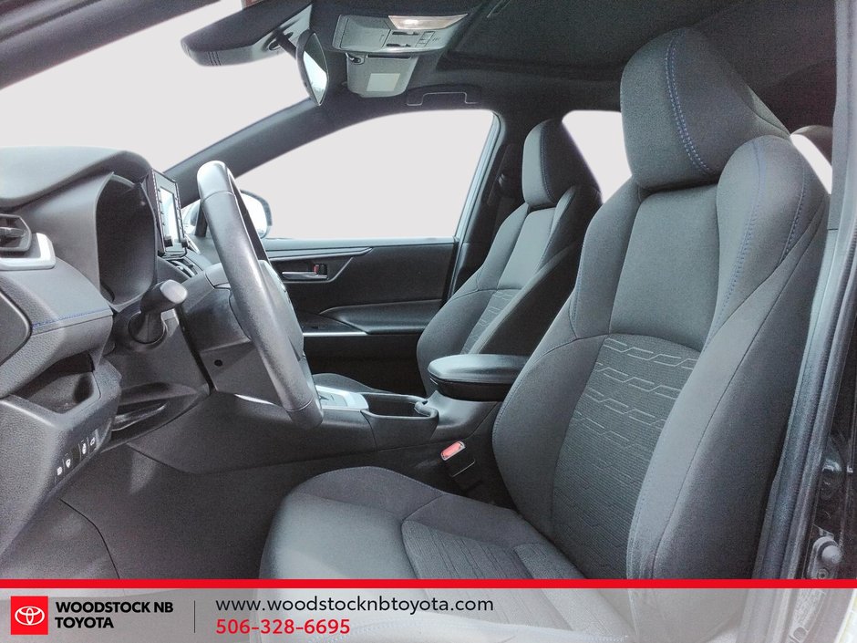 2022 Toyota RAV4 Hybrid SE-9