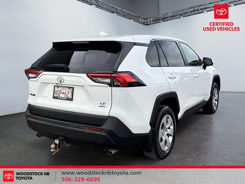 2022 Toyota RAV4 LE-5