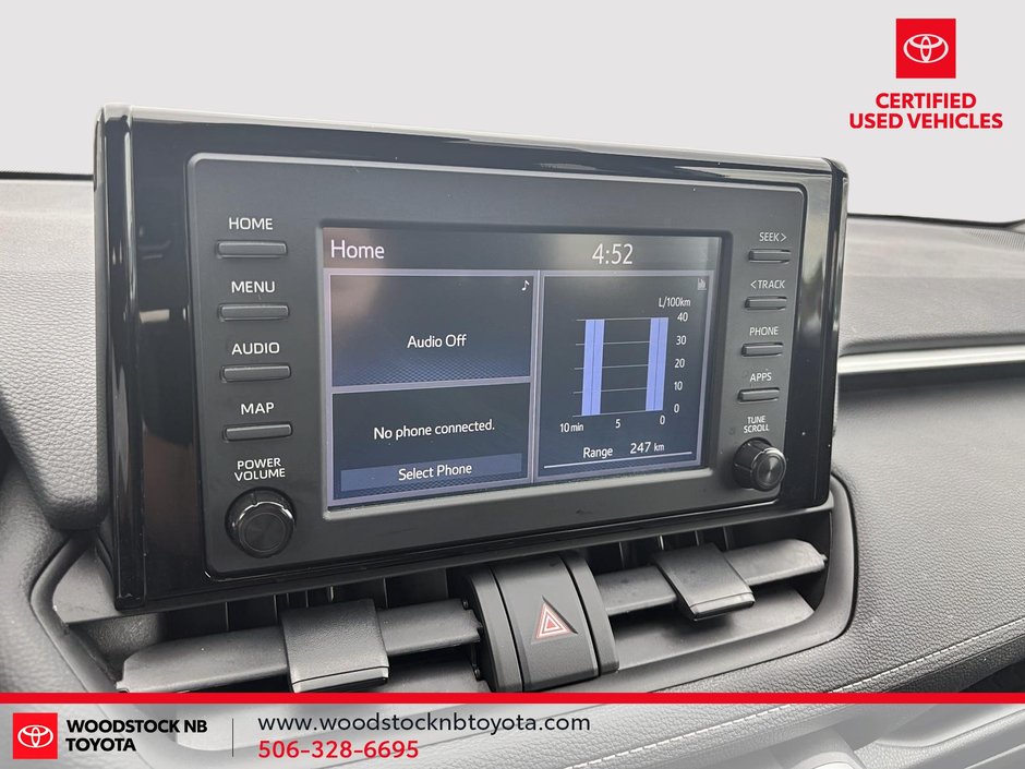 2022 Toyota RAV4 LE-11