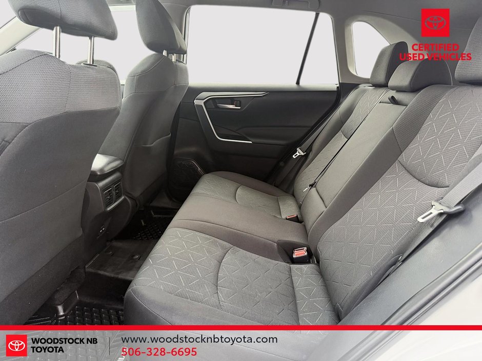 2023 Toyota RAV4 XLE-14