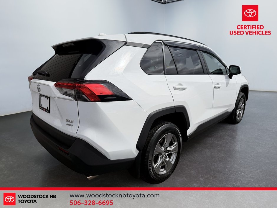 2023 Toyota RAV4 XLE-5