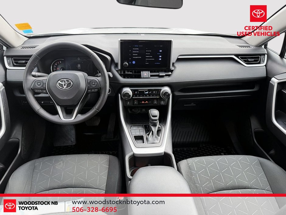 2023 Toyota RAV4 XLE-12