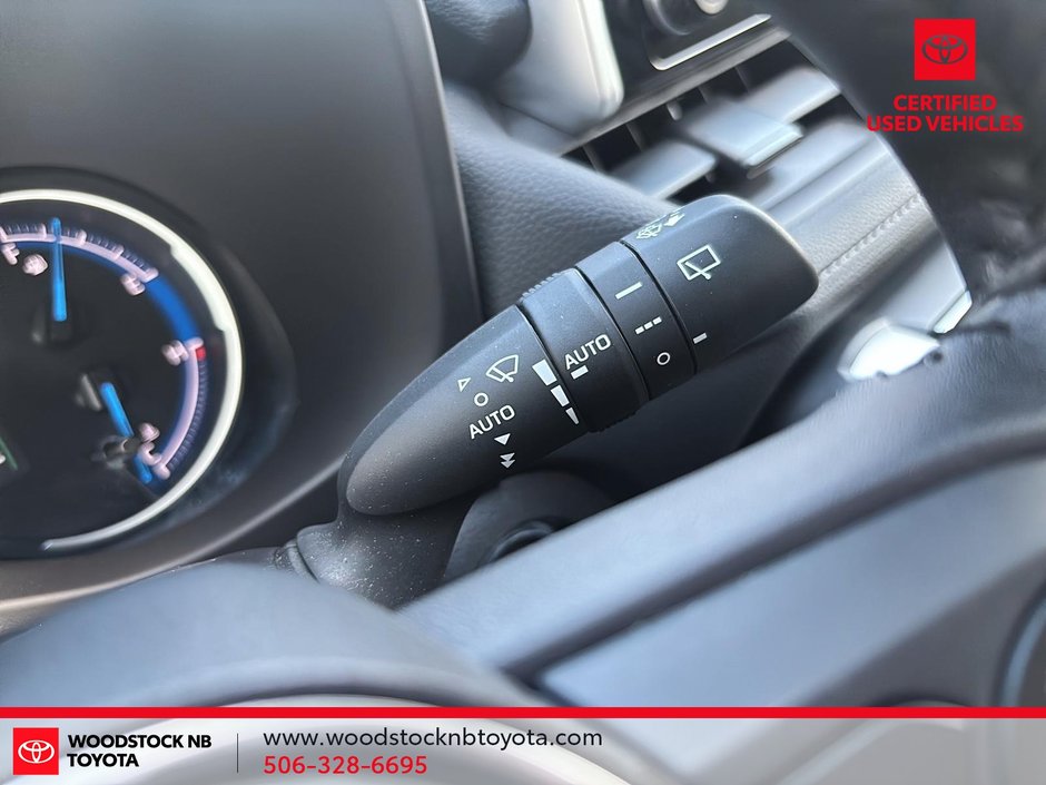2024 Toyota RAV4 Hybrid XLE-19