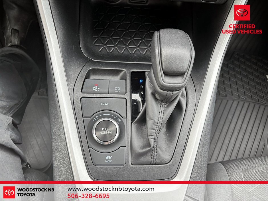 Toyota RAV4 Hybrid LE 2024-15