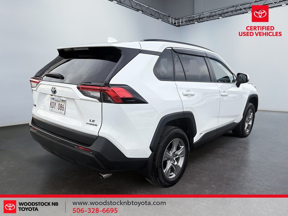 Toyota RAV4 Hybrid LE 2024-2