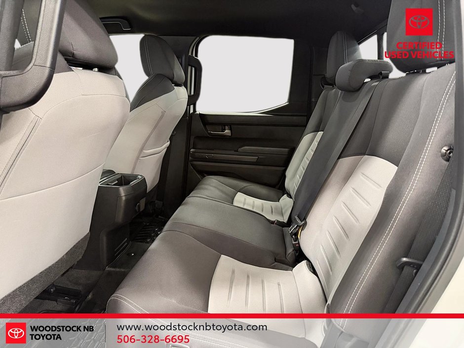 Toyota Tacoma DOUBLE CAB AT 2024-13