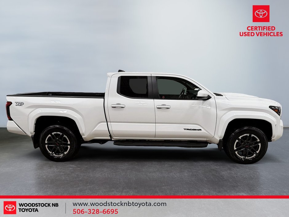 Toyota Tacoma DOUBLE CAB AT 2024-8