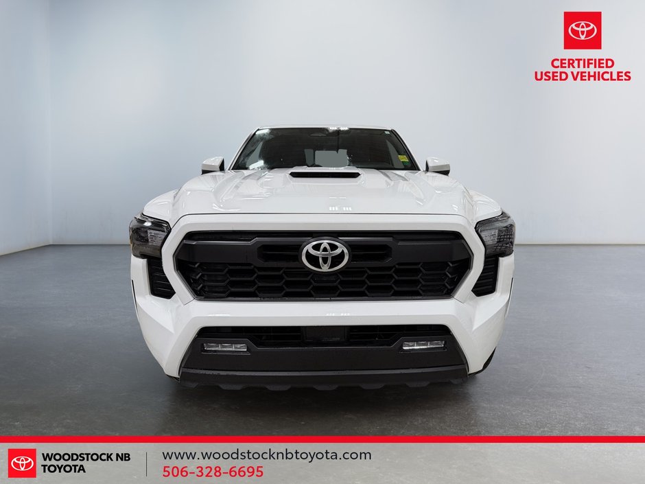 Toyota Tacoma DOUBLE CAB AT 2024-5