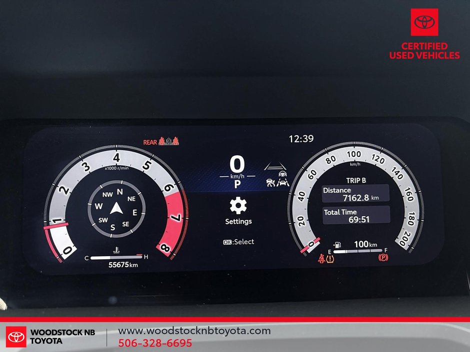 2024 Toyota Tacoma DOUBLE CAB AT-11