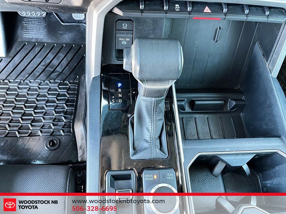 2022 Toyota Tundra DOUBLE CAB SR-20