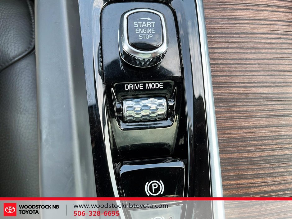 2021 Volvo XC60 Inscription Expression-22