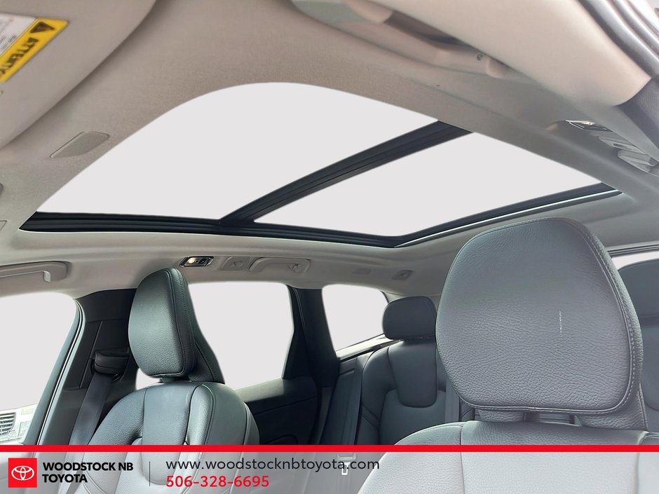 2021 Volvo XC60 Inscription Expression-23