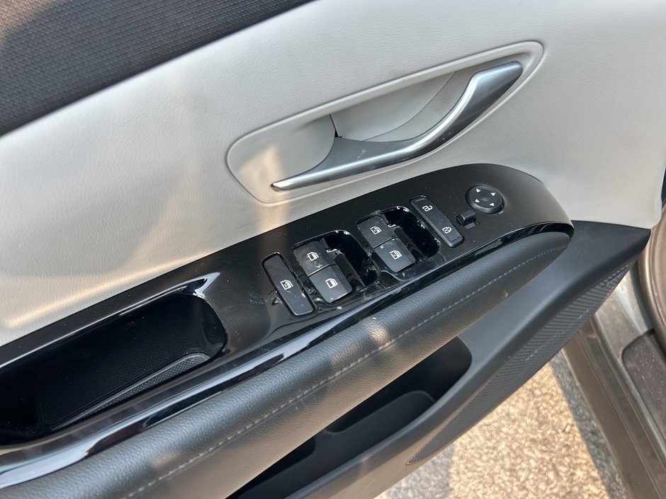 2022 Hyundai Tucson Plug-In Hybrid Luxury-14
