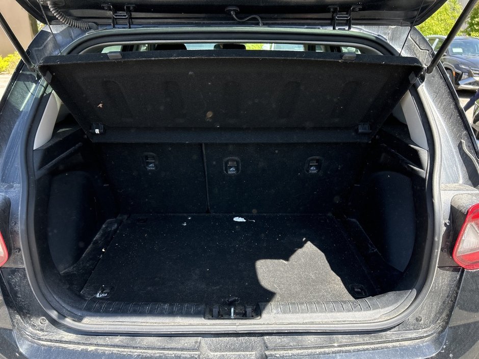 2022 Hyundai Venue Essential-10