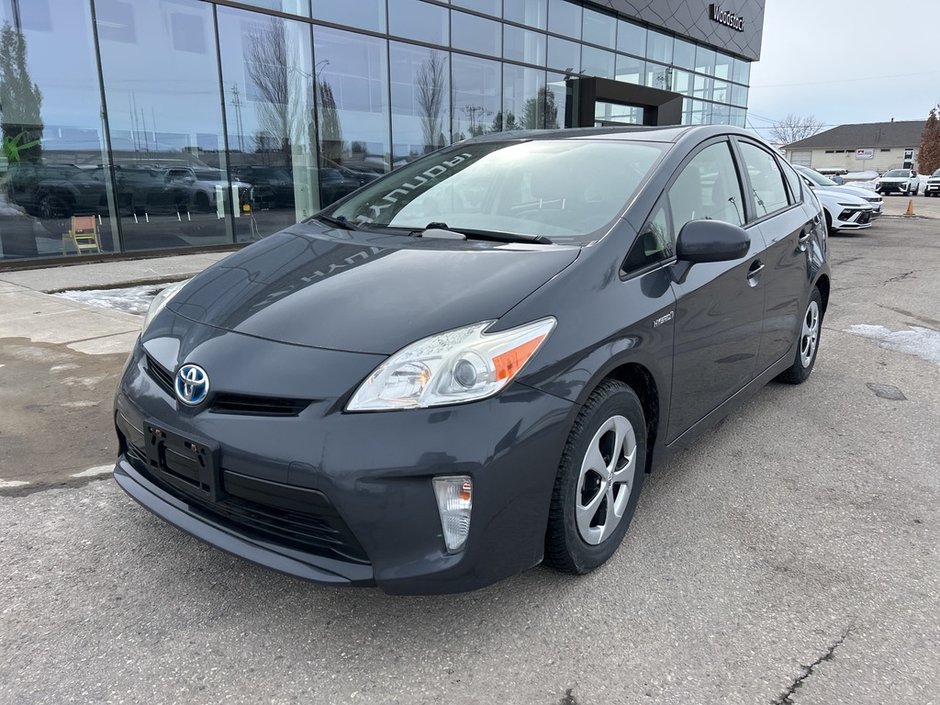 2015 Toyota Prius 5-door Liftback CVT-1