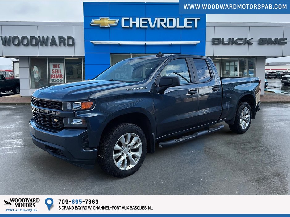 2020 Chevrolet Silverado 1500 4WD Double CAB Custom in Port Aux Basques, Newfoundland and Labrador - w940px