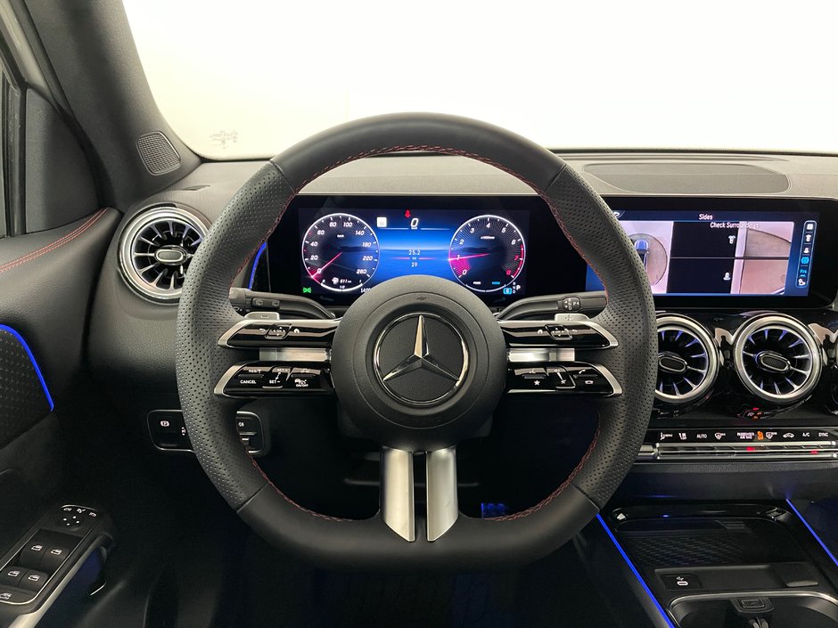 2025 Mercedes-Benz GLB 250 4MATIC