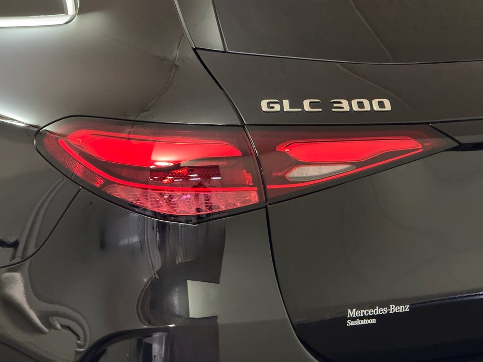 2025 Mercedes-Benz GLC 300 4MATIC