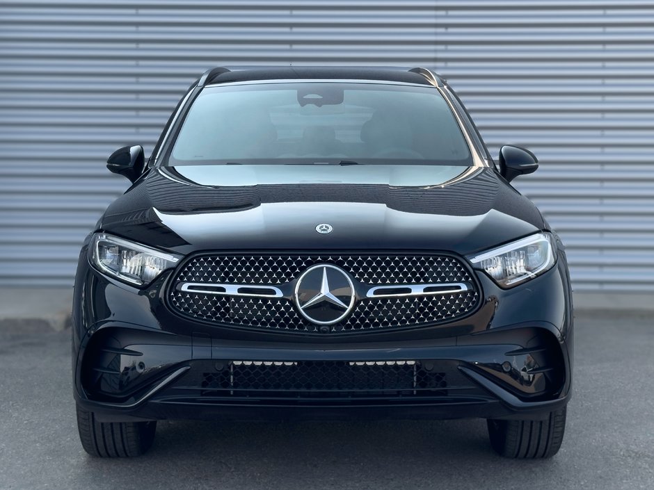 2025 Mercedes-Benz GLC 300 4MATIC