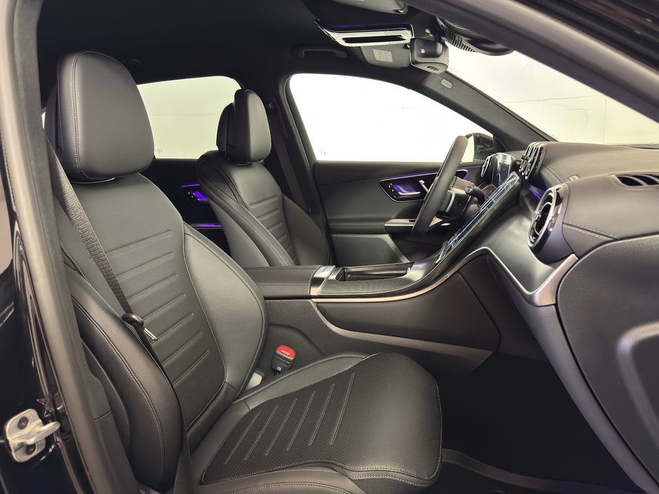 2025 Mercedes-Benz GLC 300 4MATIC