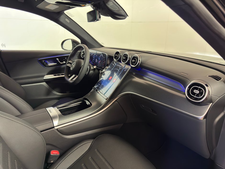 2025 Mercedes-Benz GLC 300 4MATIC
