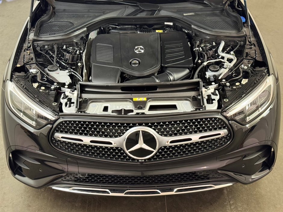 2025 Mercedes-Benz GLC 300 4MATIC
