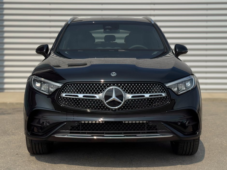 2025 Mercedes-Benz GLC 300 4MATIC
