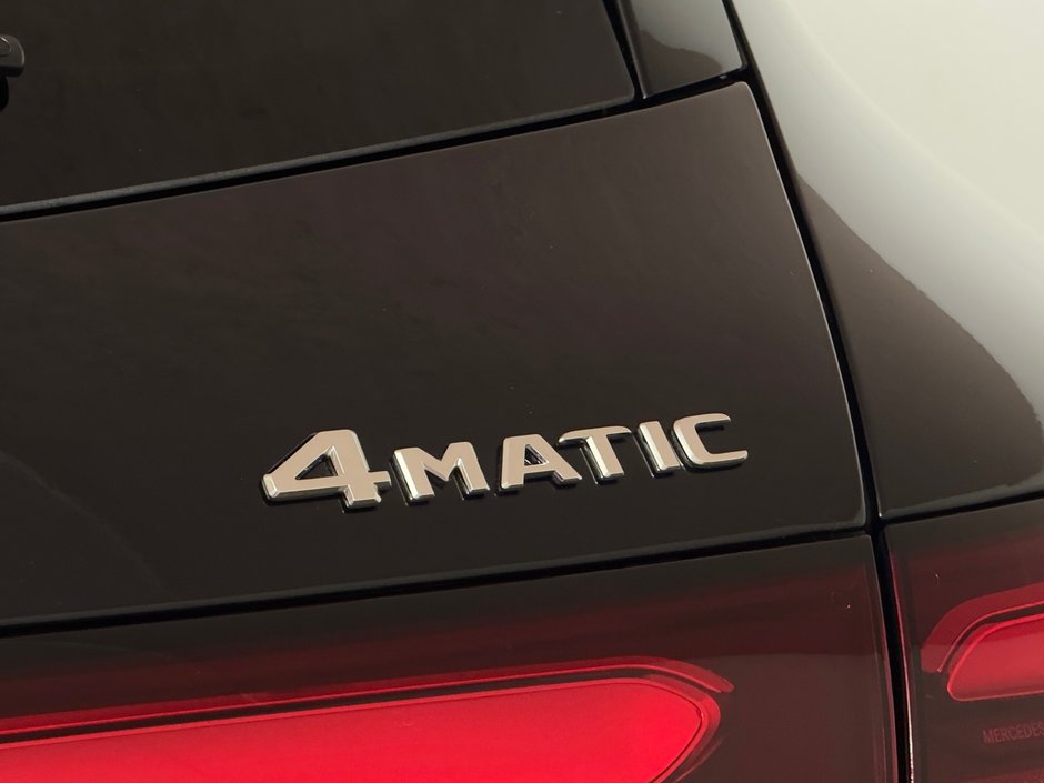 2025 Mercedes-Benz GLC 300 4MATIC