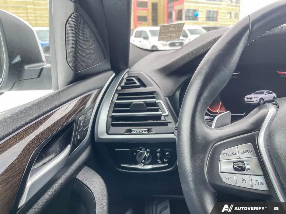 2025 BMW X4 XDRIVE30I-16